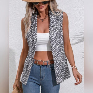 Women's Allover Print Sleeveless Vest Blazer – XL / 12, Single Button
